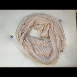 Ribbed Ivory Lightweight Loop Scarf